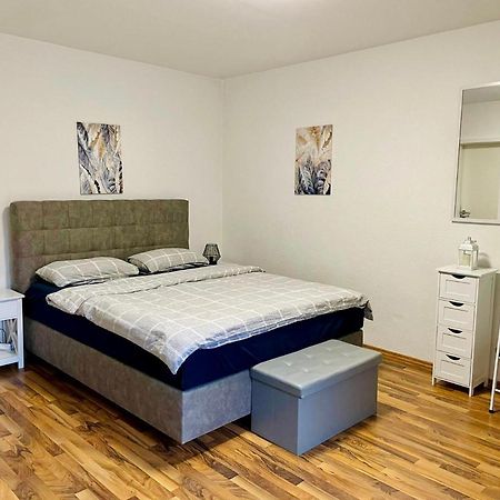 Easystay#1 Cozy Studio In Kliniknaehe, Mit Netflix,Kueche & Bad Бад-Ейнгаузен Екстер'єр фото