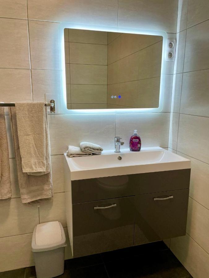Easystay#1 Cozy Studio In Kliniknaehe, Mit Netflix,Kueche & Bad Бад-Ейнгаузен Екстер'єр фото